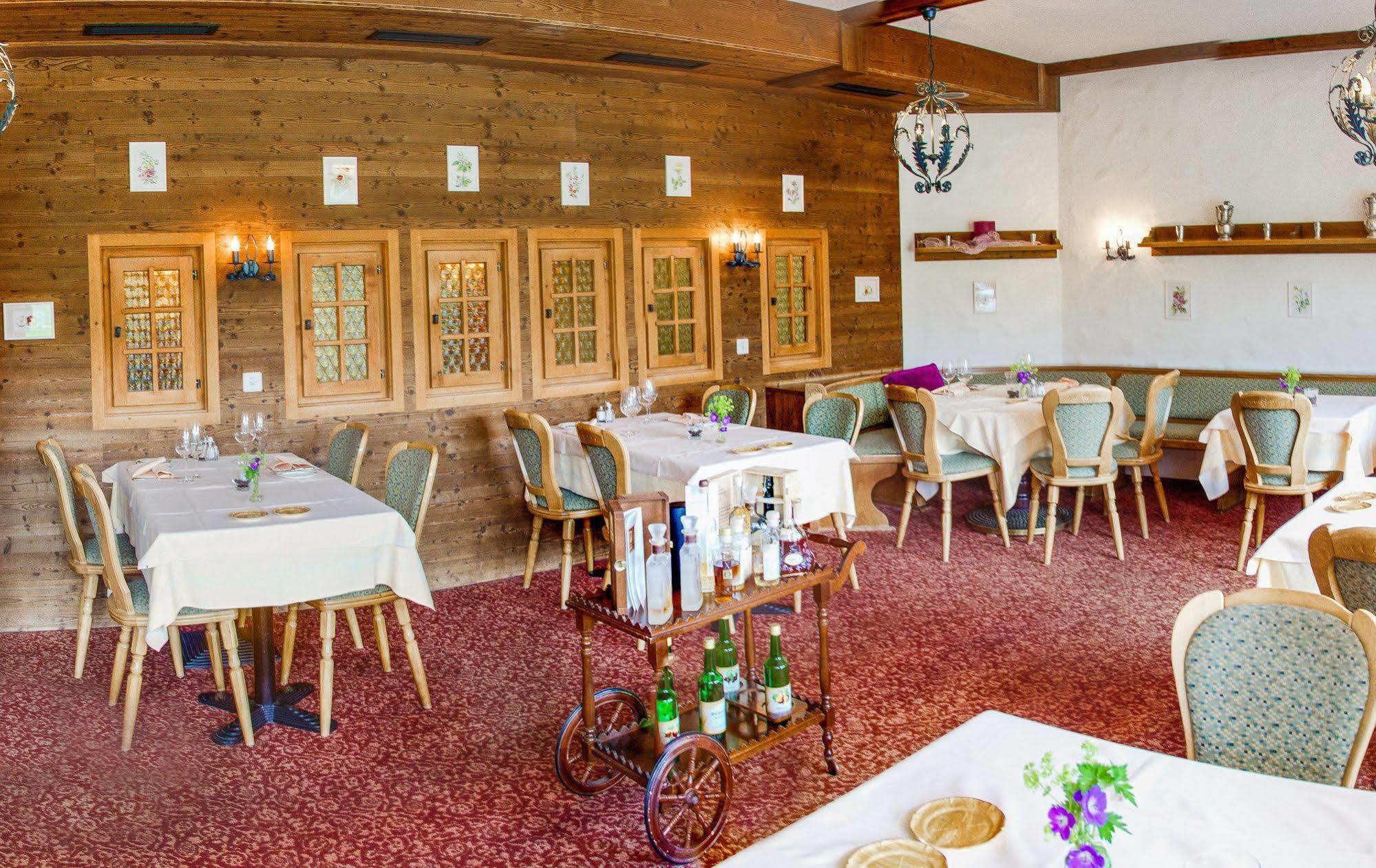 Hotel Simmenhof Lenk Exteriér fotografie